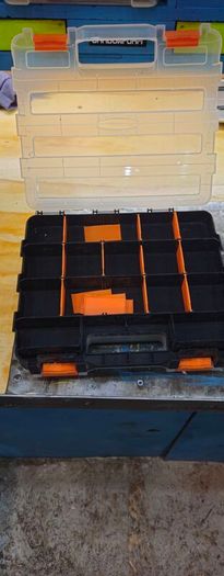 Makita screwdriver bits and case