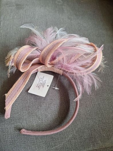 Fascinator/Two Tone Feathers .. Price Drop