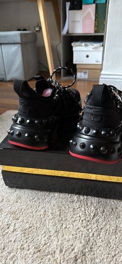 Womens trainers