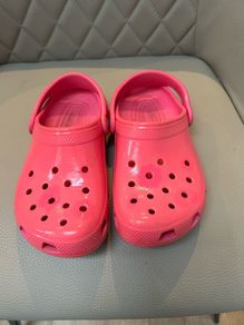 Crocs child size 2