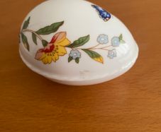 Aynsley cottage garden egg shaped trinket box