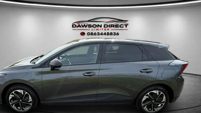 Mg4 trophy 150kw 64kwh long range