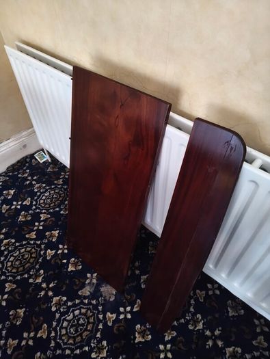 Solid wood extendable dining table and 6 chairs