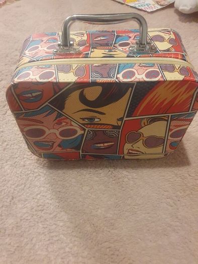 Vanity case