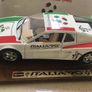 Italia 1990 Ferrari Testarossa 1/18 Burago Image 6