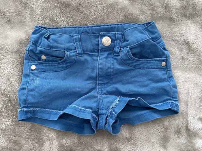 Cute shorts, read ad for sizing