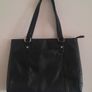 Debenhams genuine black leather handbag in very good condition see last three photos for exact measurements and condition etc FREE TRACKED POSTAGE INCLUDED Image 3
