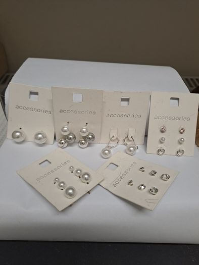 Bundle of 14 Pairs of Earrings