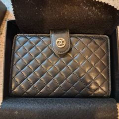 CHANEL Classique Lambskin Wallet