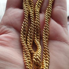 Vintage chunky gold tone chain.