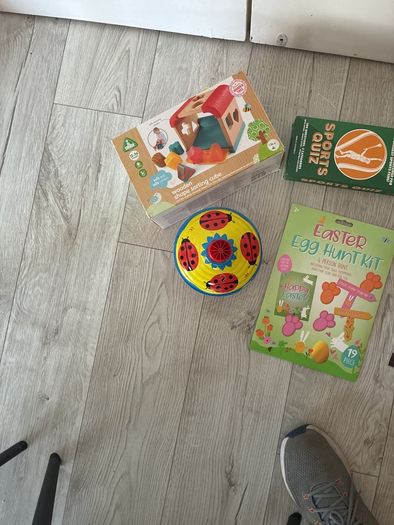 toys
