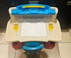 Art activity desk deluxe