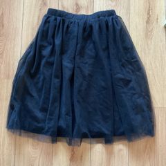 Beautiful Boohoo skirt with lining size 12