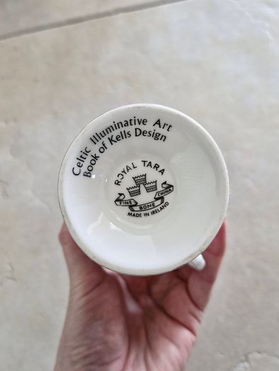 Royal Tara Book of Kells "D" cup