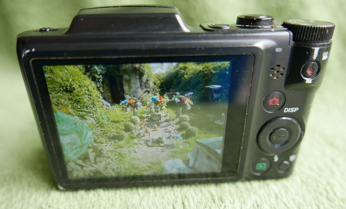 Maginon SZ-24 Digital Compact Camera 16,1MP - 24 x Optical Zoom Tested (battery cover is missing)