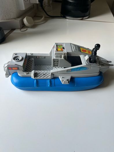Action force swordfish