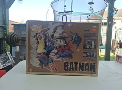 toybiz 1989 batcave