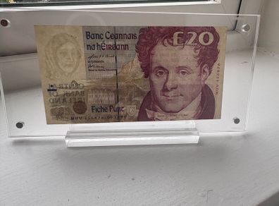 20 pound banknotes Irish circulated year -1999 at 30 euro each