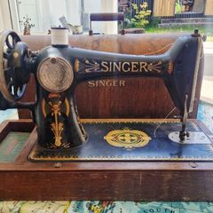 Singer sewing machine