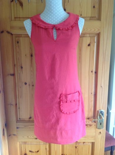 Size 8 Coral Coloured Dress