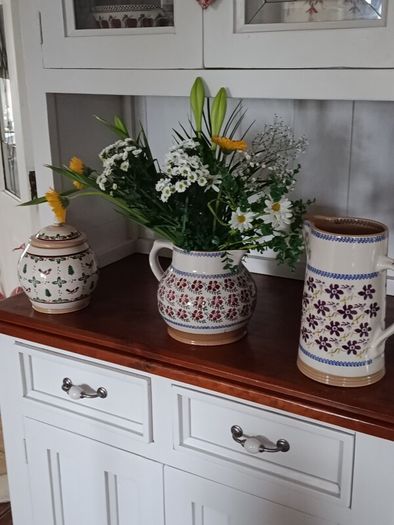 solid kitchen dresser delivery arranged