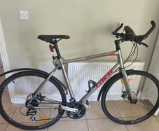 Trek FX 2 Hybrid Bike XL 22.5