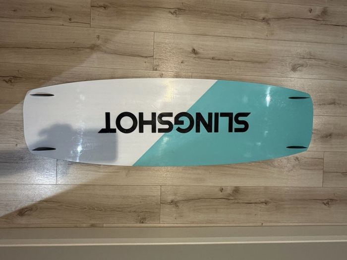 Slingshot Crisis v3 146 kiteboard