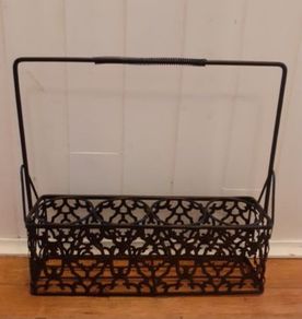 Black Metal Btl Holder