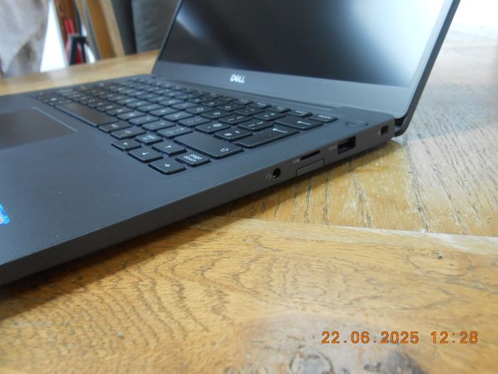 Intel i7 16GB Ram Dell Latitude 7300 Laptop Professional Business Laptop Carbon Fiber Model