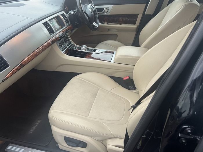 Jaguar Xf - Parts