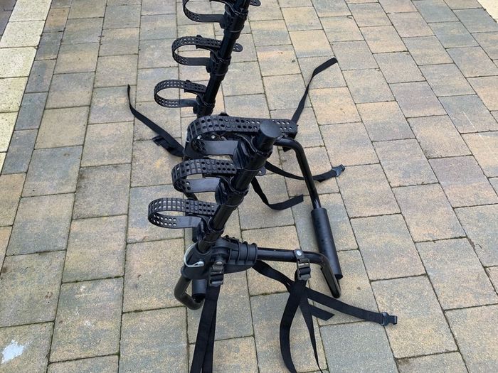 Saris 3 bike carrier for saloon car