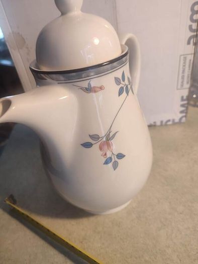 Vintage Noritake Keltcraft Ireland Eastfair 9171 Coffee / Tea pot - Discontinued
