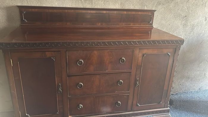 Sideboard