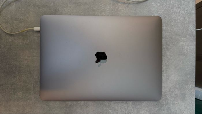 Macbook Pro 2019 13" inches