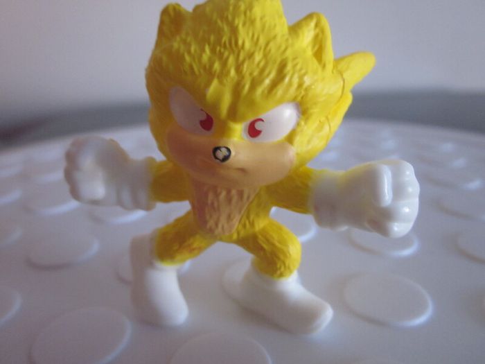 Mc Donalds Happy Meal 2024 Sonic 3