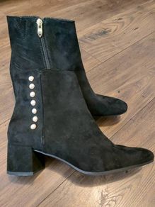 Tamaris black boots-Uk7