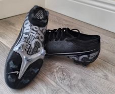 Nike Mercurial Vapor 13 Pro FG  Size 8