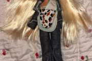 Bratz 20 Years Cloe