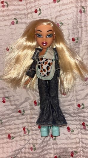 Bratz 20 Years Cloe