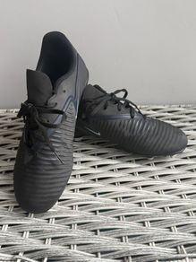 Nike Phantom Football Boots
