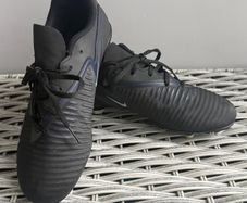 Nike Phantom Football Boots
