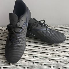 Nike Phantom Football Boots