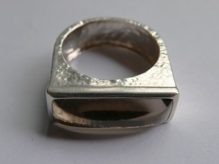 Vintage 925 Sterling Silver Ring with Rectangular Stone