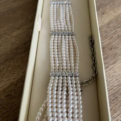 BN Pearl dress bracelet with rhinestones