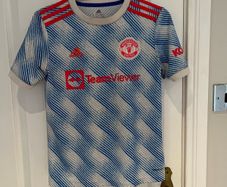 Manchester United away football jersey 2021/22 age 10-12