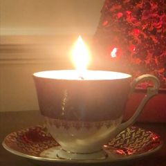 Vintage tea cup and saucer candle