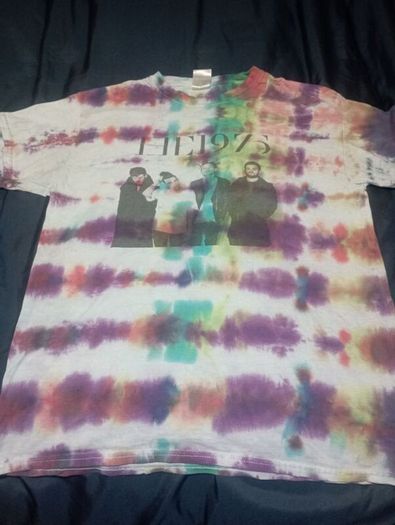 Retro the 1975 band graphic T-shirt size medium