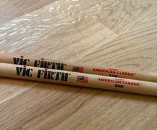Vic FIrth - American Classic Drumsticks 5AN - American Hickory - Nylon Tip