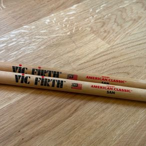 Vic FIrth - American Classic Drumsticks 5AN - American Hickory - Nylon Tip