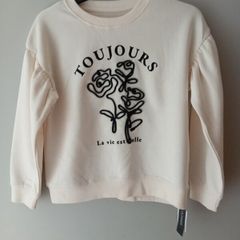 girls jumper new with tags..aged 9-10